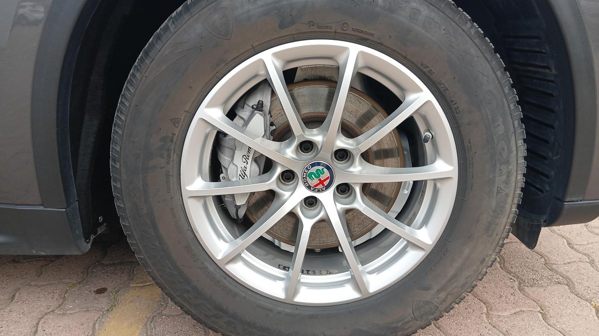 Alfa Romeo Stelvio 2.2 Turbodiesel 190 CV AT8 Q4 Business